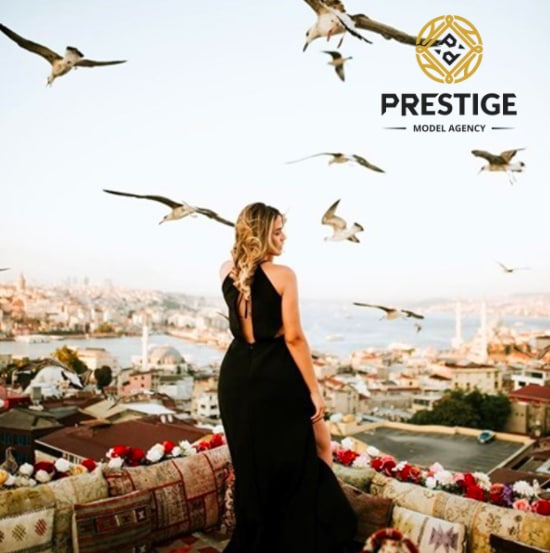 ​​Türkiye ISTANBUL Hosteska – až 500 lir